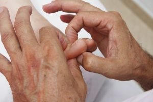 Vízöntő-kori Terápia - Róza Béla Talpreflexmasszázs Reflexológus Asztrológus Pápa